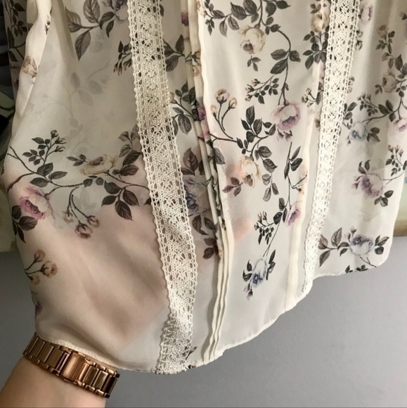 Lauren Conrad Runway Cream Floral Blouse Top Woman's Small S High Neck Feminine - Picture 9 of 13